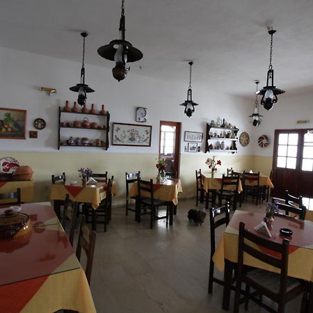 Mare Monte Hotel Иос Хора Екстериор снимка