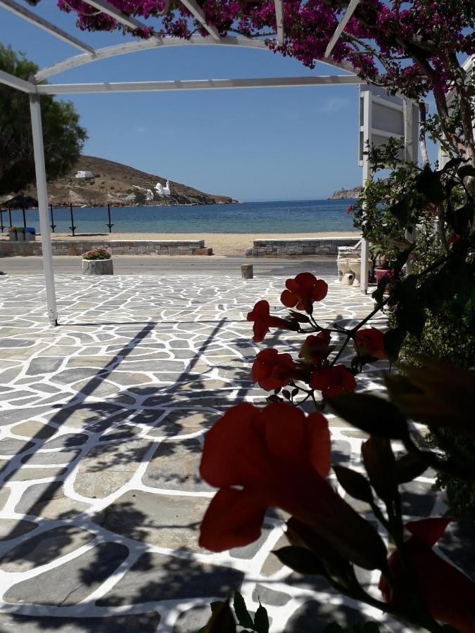 Mare Monte Hotel Иос Хора Екстериор снимка