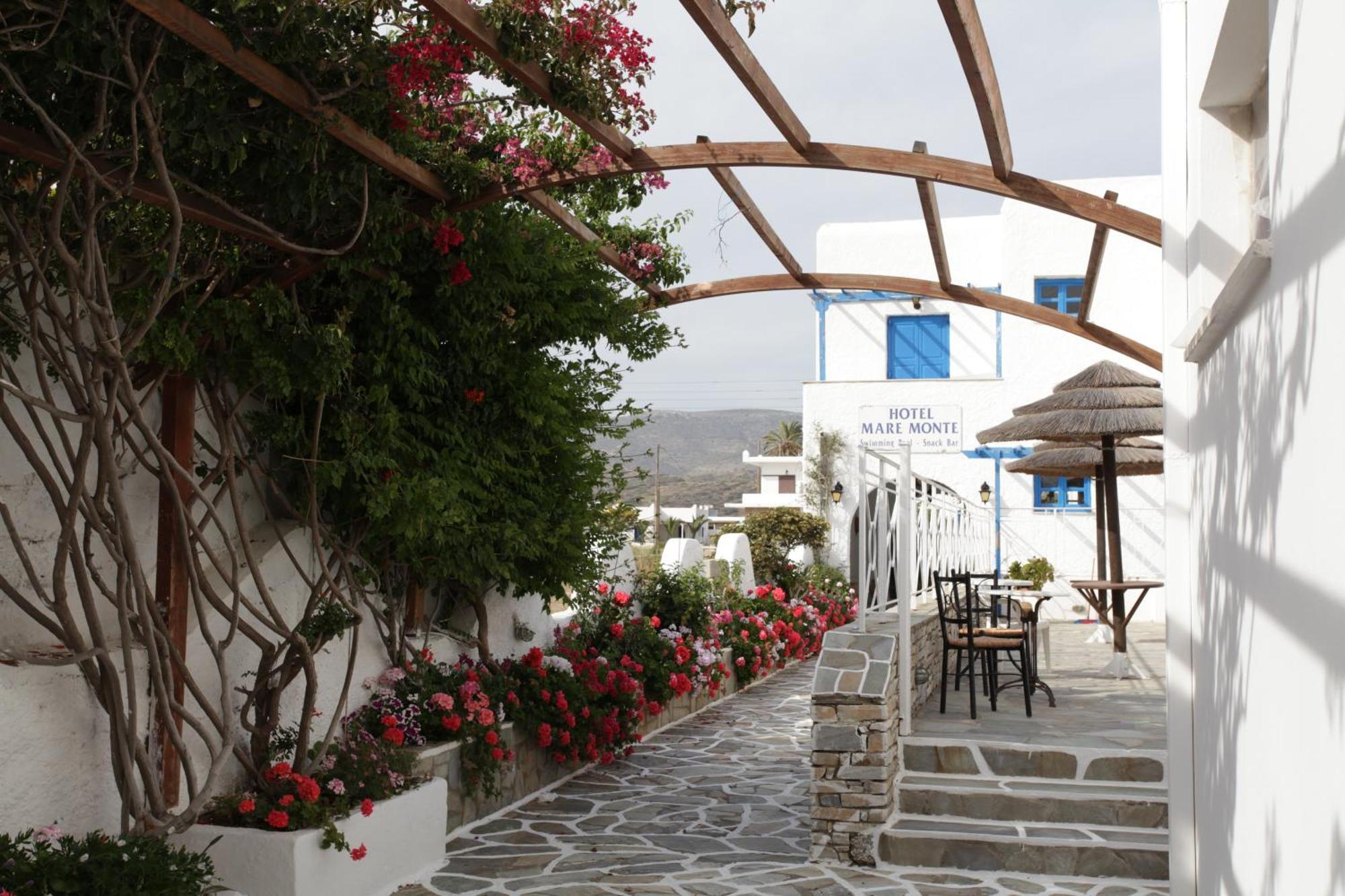 Mare Monte Hotel Иос Хора Екстериор снимка