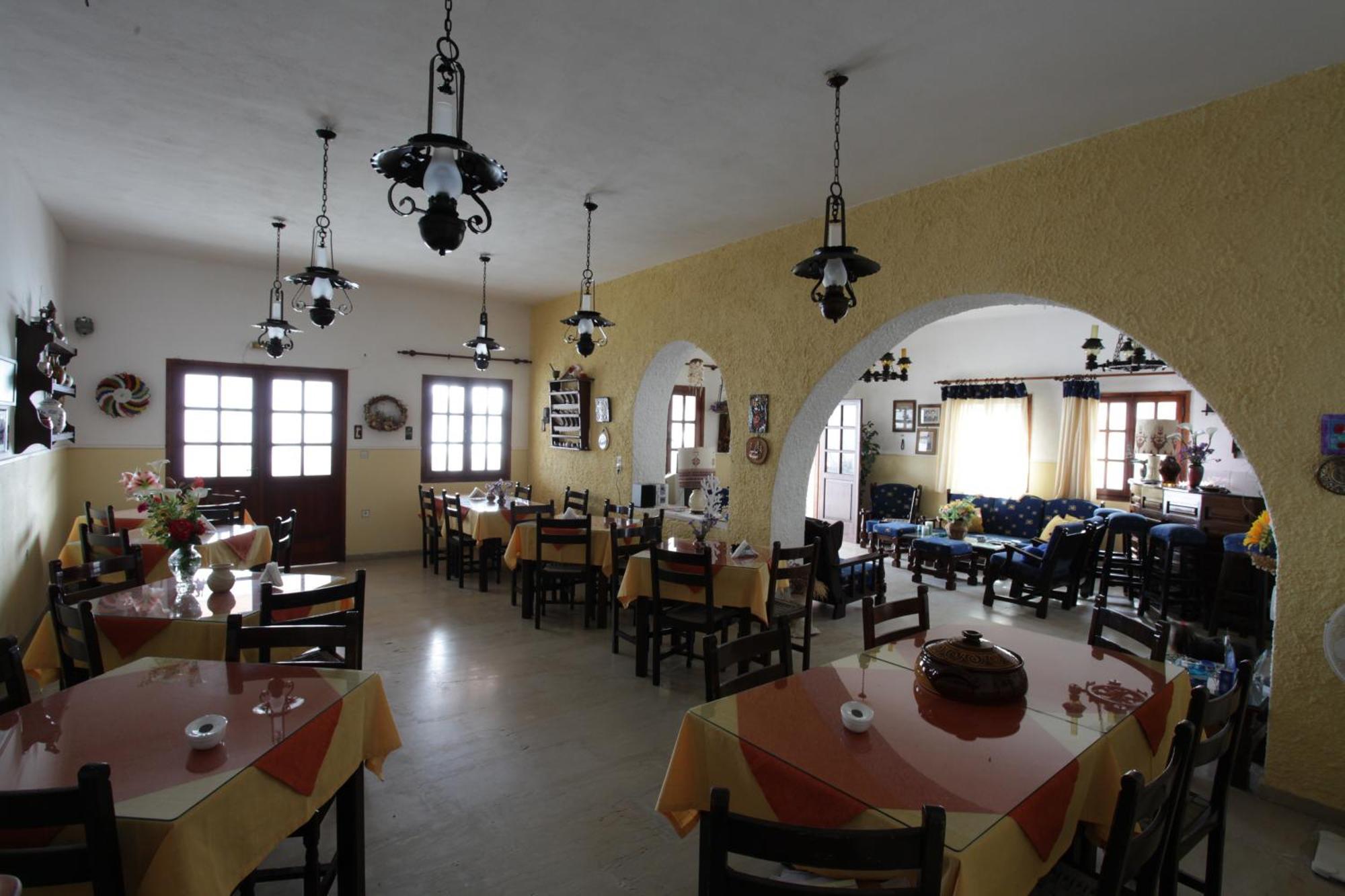 Mare Monte Hotel Иос Хора Екстериор снимка