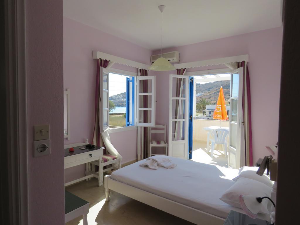 Mare Monte Hotel Иос Хора Екстериор снимка