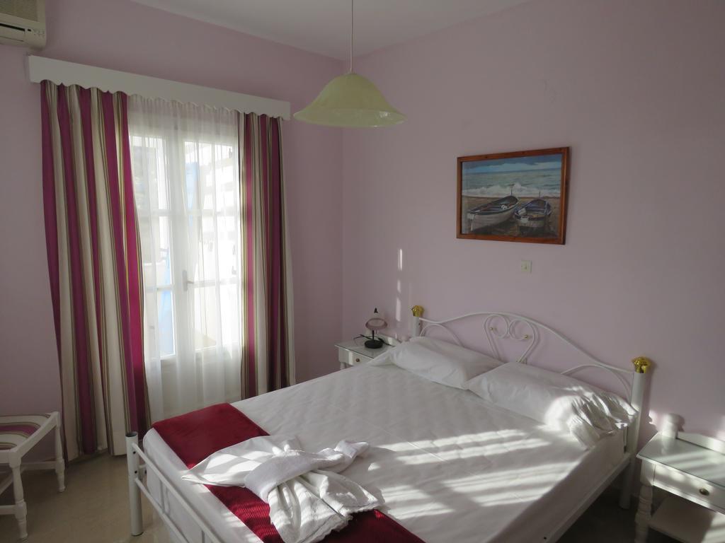 Mare Monte Hotel Иос Хора Екстериор снимка