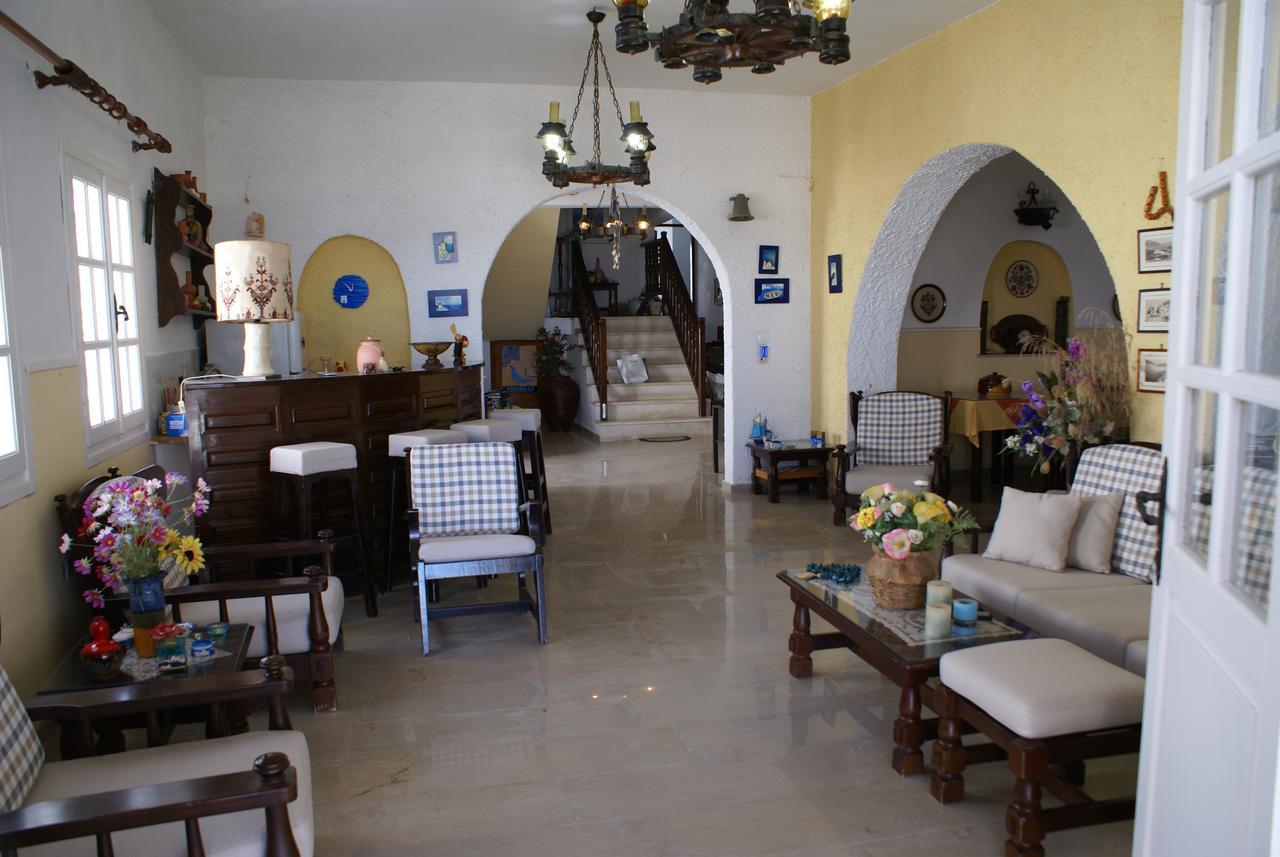 Mare Monte Hotel Иос Хора Екстериор снимка