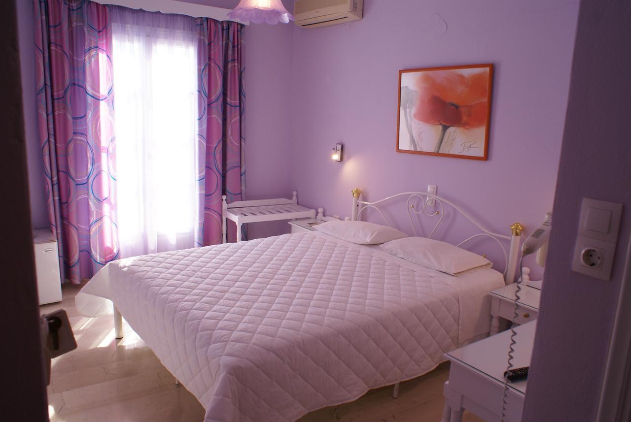 Mare Monte Hotel Иос Хора Екстериор снимка