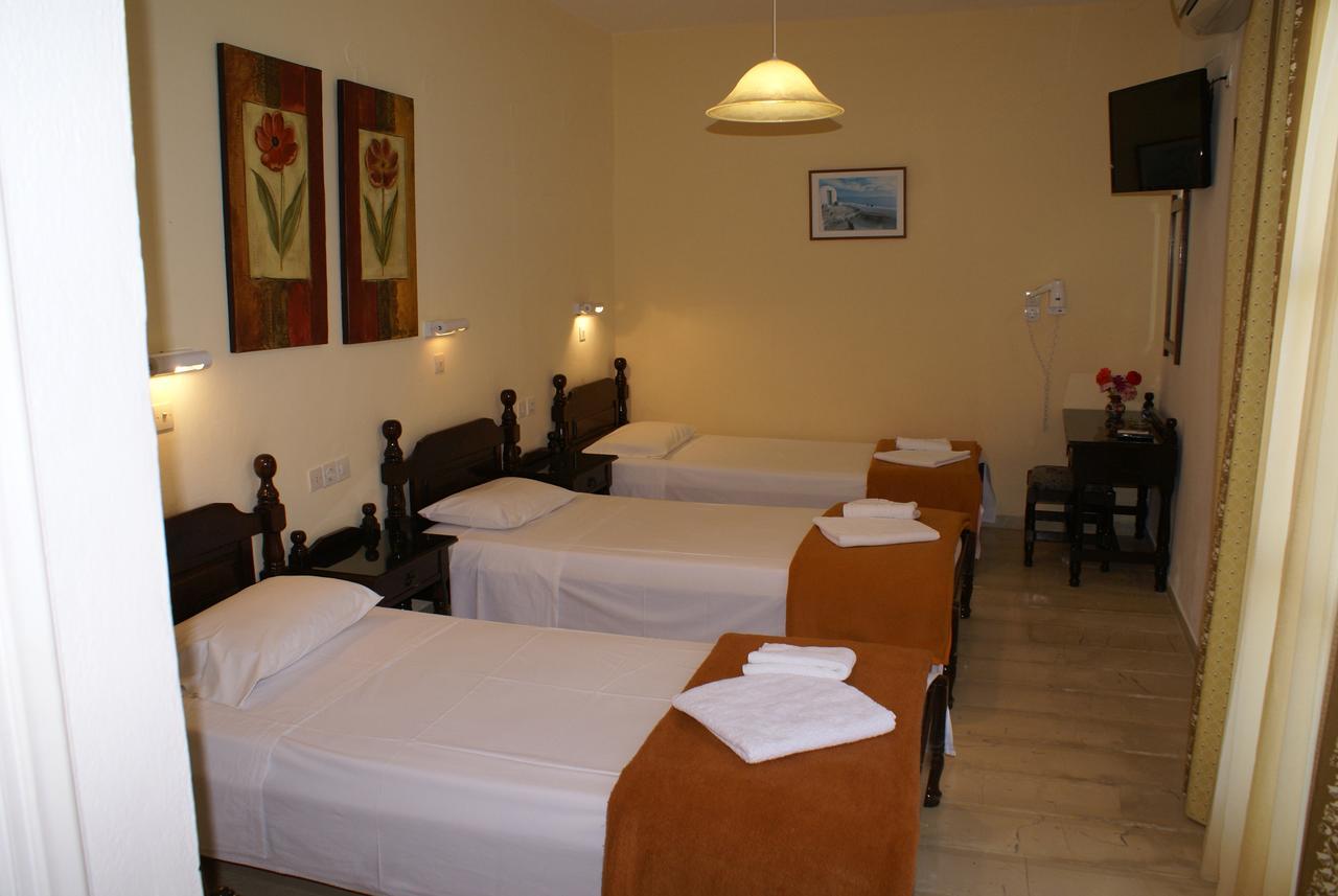Mare Monte Hotel Иос Хора Екстериор снимка