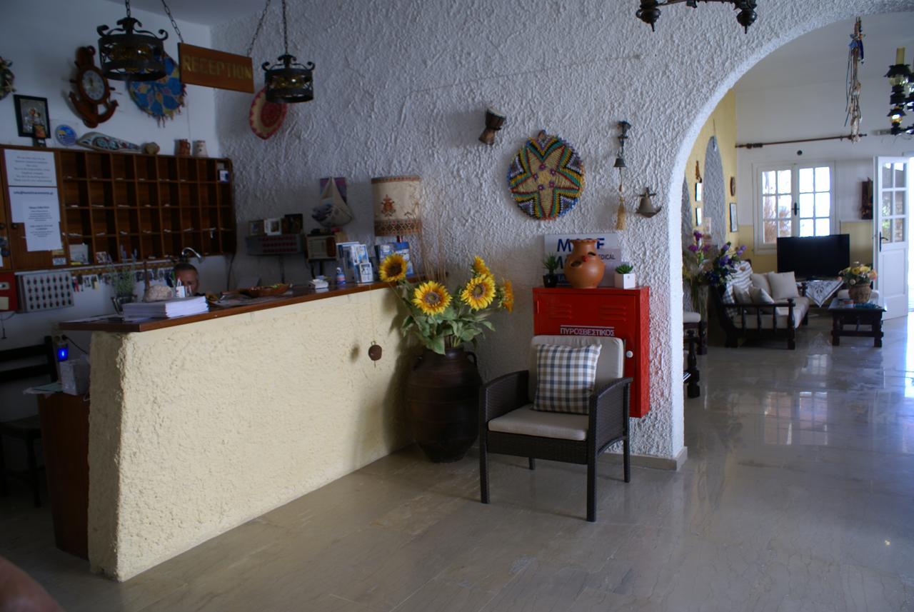 Mare Monte Hotel Иос Хора Екстериор снимка